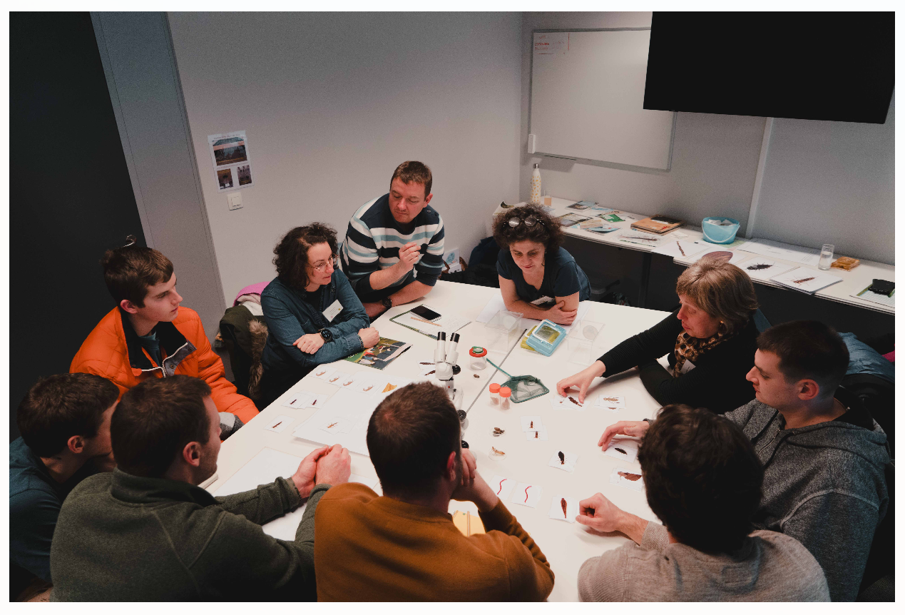 Photo de la table-ronde sur la renaturation des cours d'eaux