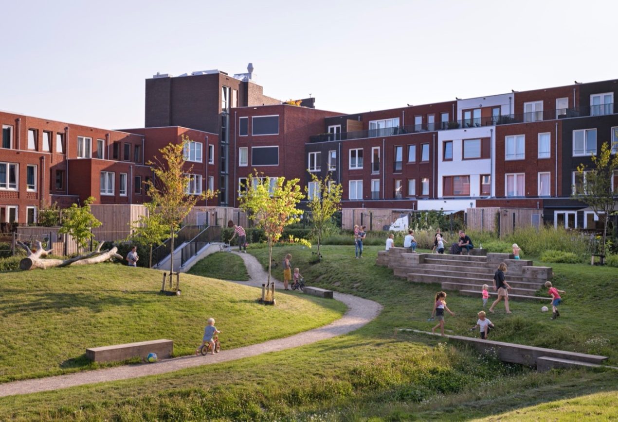 Utrecht - parc square avec noue - copyright Landezine